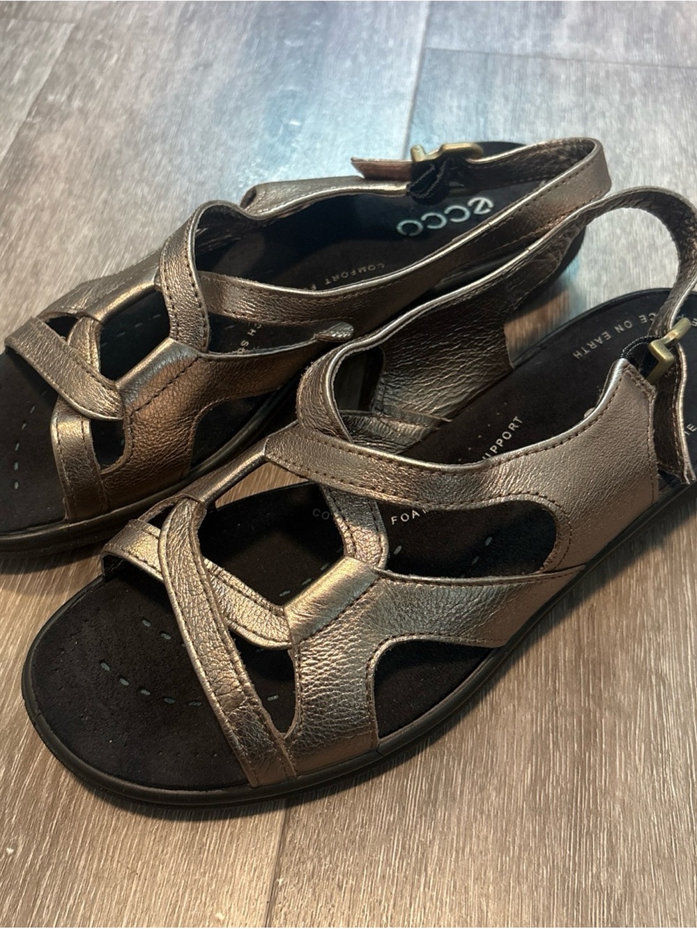 ECCO Freedom Barefoot Sandals Women EU 39 Metallic GoldBronze Adjustable Buckle